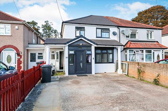 5 Bedroom Semi-Detached House For Sale In Seymour Road, Slough, SL1