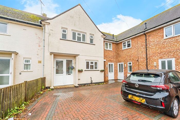 2 Bedroom Terraced House For Sale In Corbishley Road, Bognor Regis, PO22