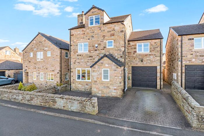 4 Bedroom Detached House For Sale In Hepworth Way, Skipton, North Yorkshire, BD23