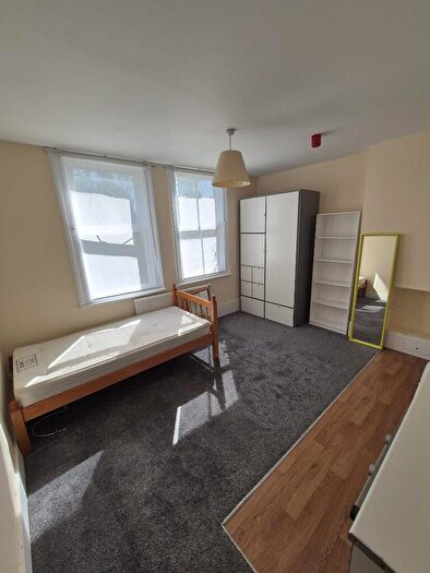 Studio To Rent In Manor Road, Beckenham, London, BR3