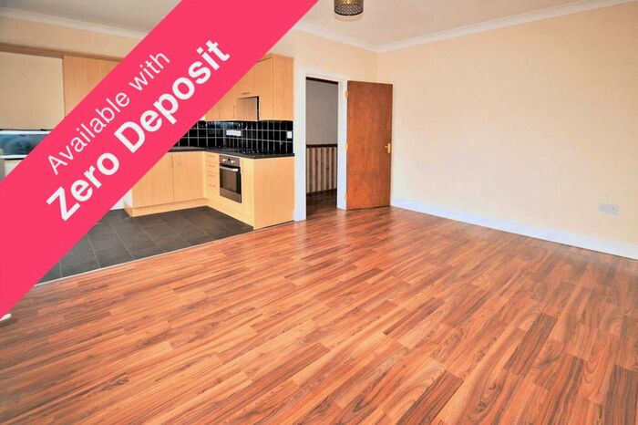 2 Bedroom Flat To Rent In High Street, Gillingham, ME7