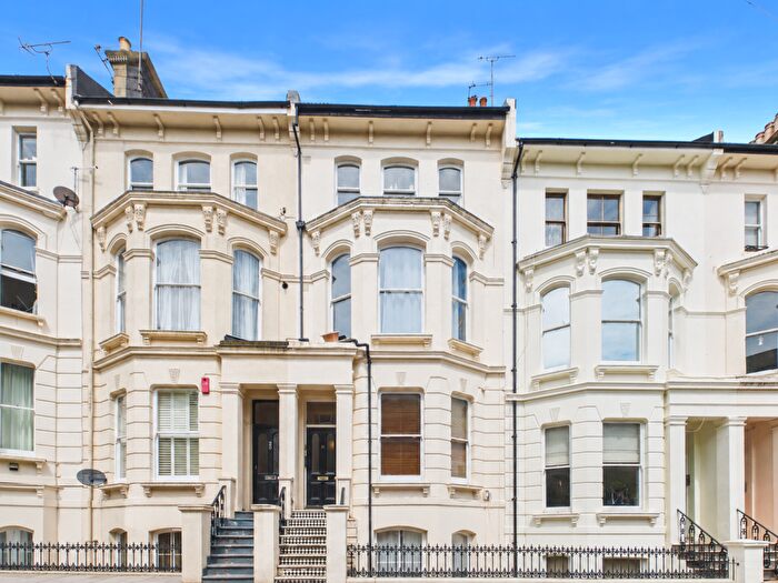 2 Bedroom Flat For Sale In Albert Road, Brighton, BN1