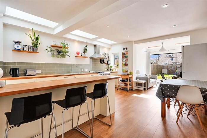 4 Bedroom Property For Sale In Cherry Hinton Road, CB1