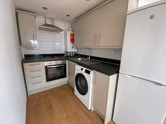 1 Bedroom Flat To Rent In Plashet Road, London, E13
