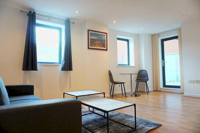 2 Bedroom Flat To Rent In . Cymbeline House, - Shakespeare Street, The City, Nottingham, NG1