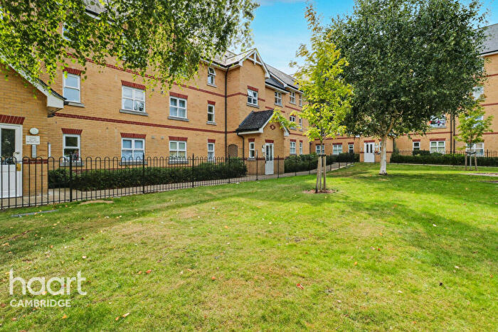 2 Bedroom Flat For Sale In Winstanley Court, Cromwell Road, Cambridge, CB1