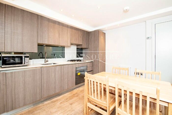 2 Bedroom Flat To Rent In Pentonville Road, London, N1
