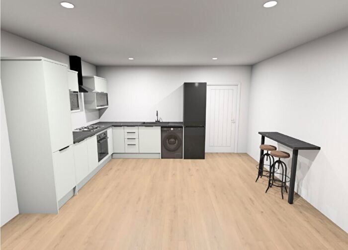 3 Bedroom Flat To Rent In Musters Road, West Bridgford, NG2