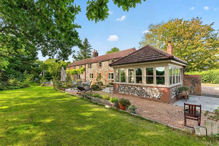 5 Bedroom House For Sale In Sutton Road, Catfield, NR29