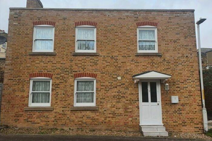 3 Bedroom Detached House To Rent In Cavendish Place, Ramsgate, CT11