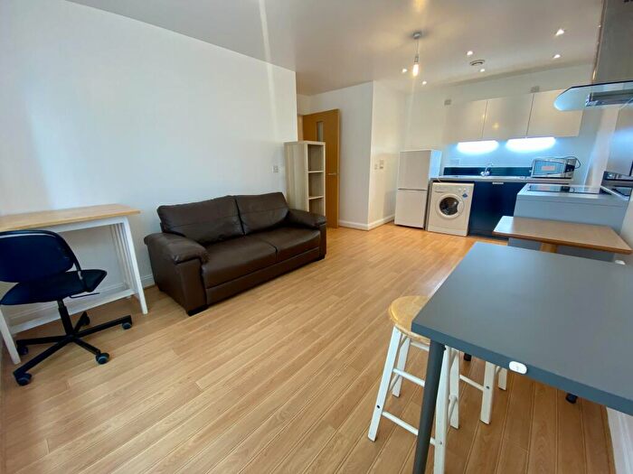 1 Bedroom Apartment To Rent In Southside, St Johns Walk, Birmingham, B5