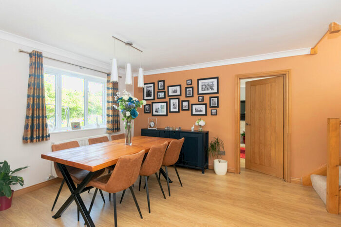 4 Bedroom Detached House For Sale In Station Street, Misterton, Doncaster, DN10