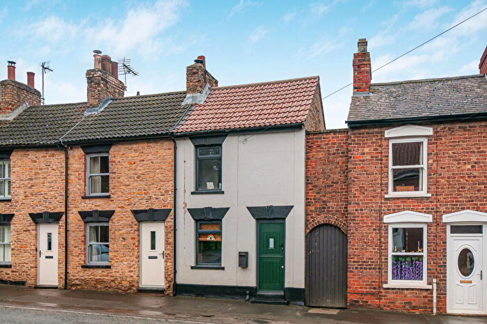 2 Bedroom End Of Terrace House For Sale In Market Place, South Cave, East Yorkshire, HU15