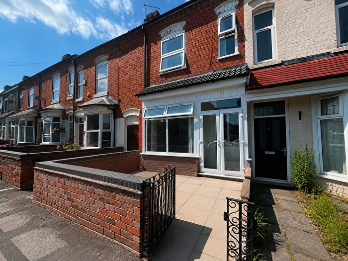 2 Bedroom Terraced House To Rent In Lightwoods Road, Smethwick, B67