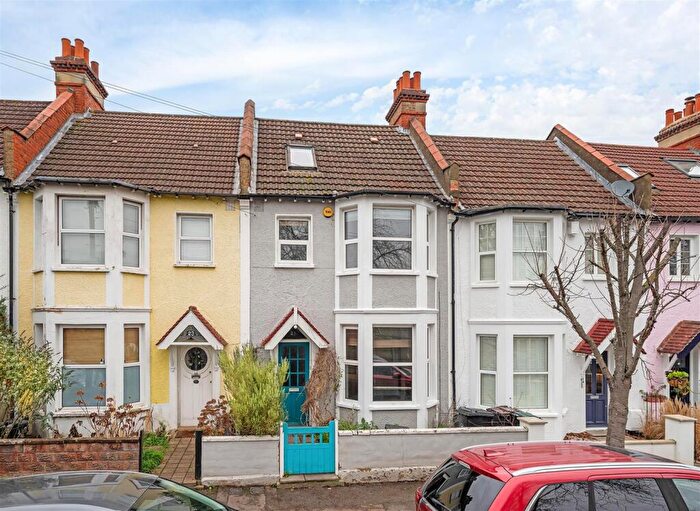 4 Bedroom Terraced House For Sale In Kingsdale Road, Penge, London, SE20