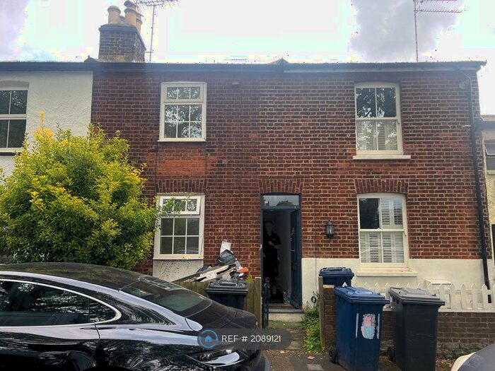 2 Bedroom Terraced House To Rent In College Terrace, London, N3