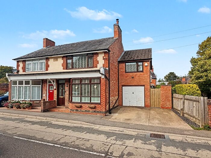 3 Bedroom Semi-Detached House For Sale In Main Road, Crick, NN6