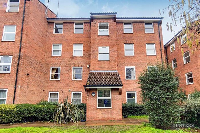 2 Bedroom Flat To Rent In Barker Drive, London, NW1