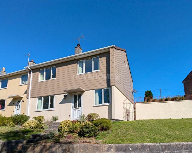 3 Bedroom End Of Terrace House For Sale In Southway Drive, Southway, PL6