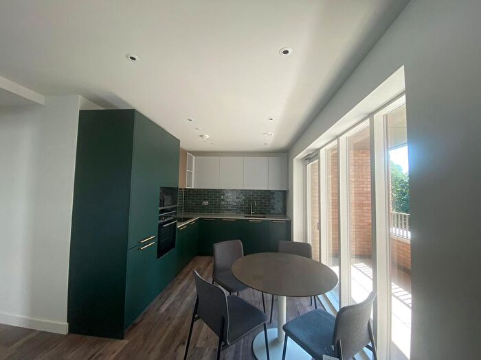 2 Bedroom Flat To Rent In Azure House, Brooke Road, Wood Green, N8