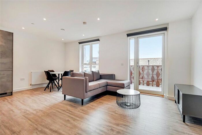 2 Bedroom Apartment To Rent In Fresh Wharf Road, Barking, Essex, IG11