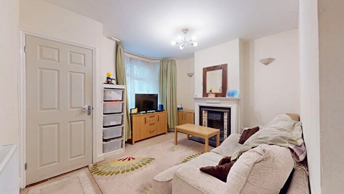 3 Bedroom Terraced House For Sale In Cecil Avenue, Strood, Rochester, ME2