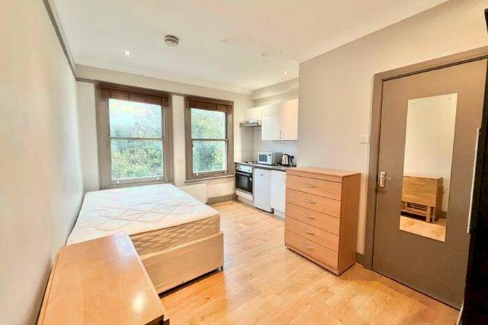 Studio To Rent In Fordwych Road, West Hampsteasd, NW2