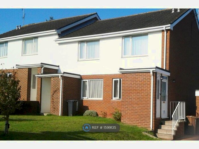 2 Bedroom Flat To Rent In Endfield Close, Exeter, EX1