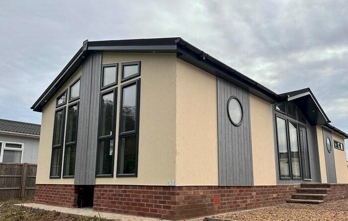 2 Bedroom Mobile/park Home For Sale In Gattington Park, Dogdyke, Lincoln, LN4