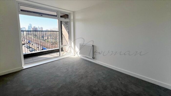 2 Bedroom Flat To Rent In Caroline Street, Limehouse, E1