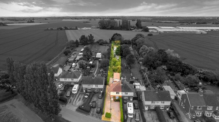 3 Bedroom Semi-Detached House For Sale In Skeldyke Road, Kirton, PE20