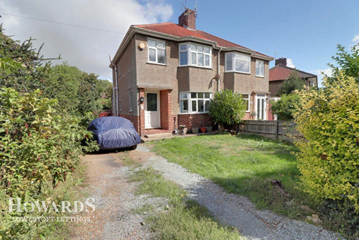 3 Bedroom Semi-Detached House To Rent In Grayson Drive, Lowestoft, NR33