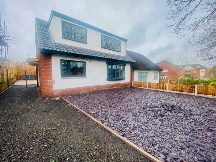 3 Bedroom House To Rent In Collingwood Road, Chorley, PR7