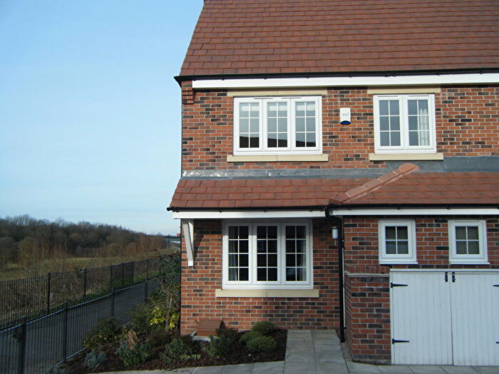 2 Bedroom Semi-Detached House To Rent In River View, Newark, Nottinghamshire, NG24