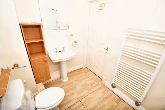 2 Bedroom Apartment To Rent In Edgerton Road, Huddersfield, West Yorkshire, HD1