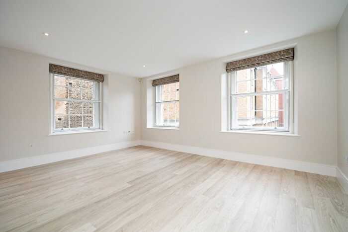 1 Bedroom Flat To Rent In Cavalry Square, London, SW3