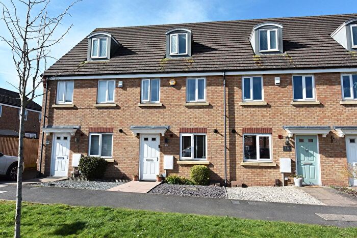 3 Bedroom Terraced House For Sale In Kingswinford, Great Western Way, DY6