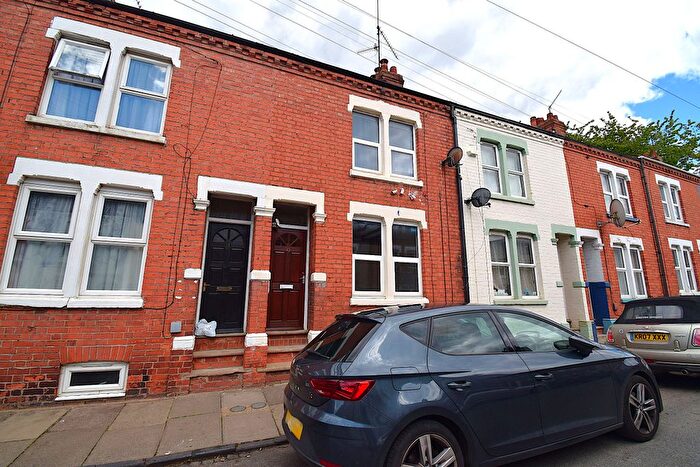 2 Bedroom Terraced House To Rent In Leslie Road, Northampton, NN2