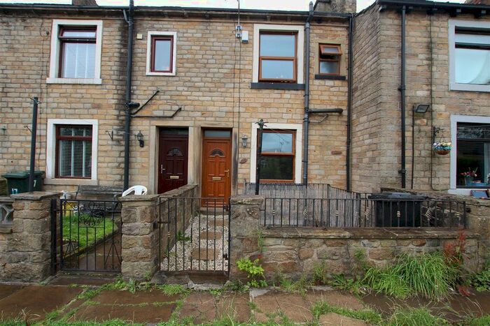 2 Bedroom Terraced House To Rent In Wooller Road, Low Moor, Bradford, BD12