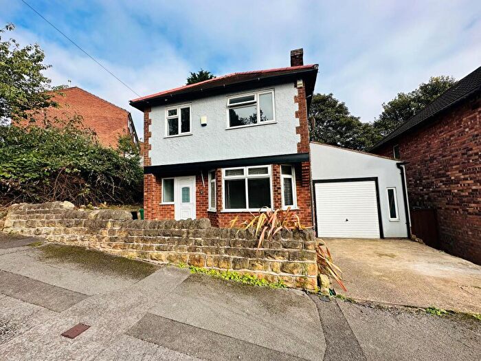 3 Bedroom House To Rent In Alma Road, Nottingham, NG3