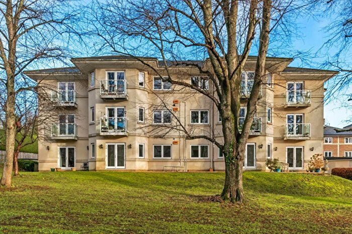 2 Bedroom Apartment To Rent In Holly Meadows, Winchester, SO22