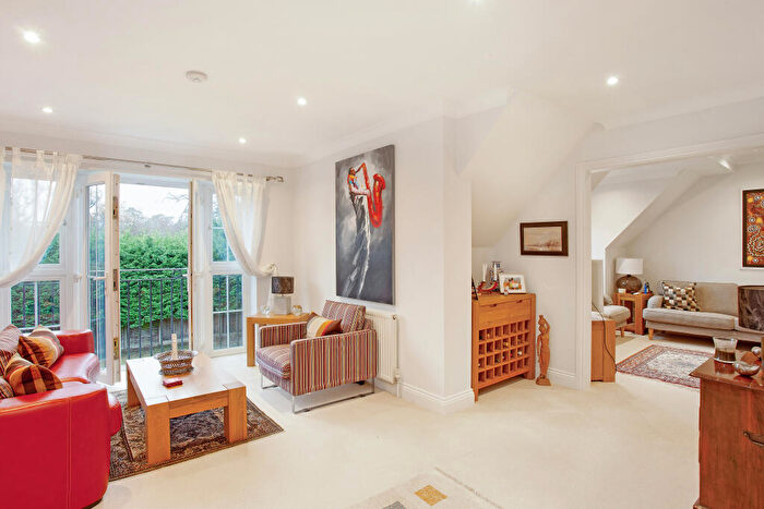 2 Bedroom Flat To Rent In Woodfalls, Oakshade Road, Oxshott, Leatherhead, KT22