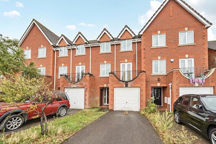 4 Bedroom Terraced House For Sale In Langley, Berkshire, SL3