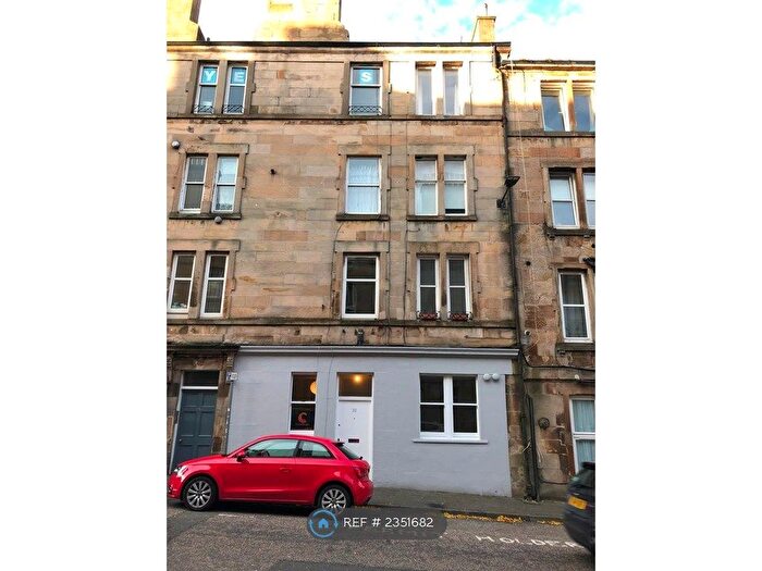 1 Bedroom Flat To Rent In Yeaman Place, Edinburgh, EH11
