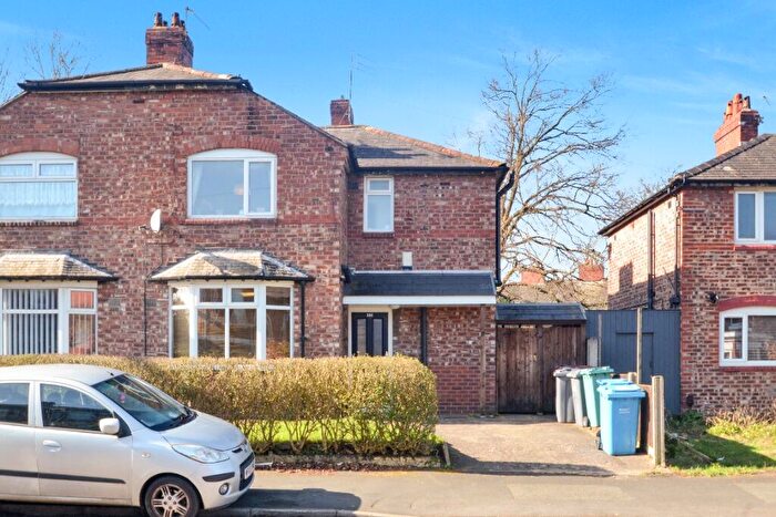 4 Bedroom Semi Detached House For Sale In Yew Tree Road, Withington, Manchester, M20