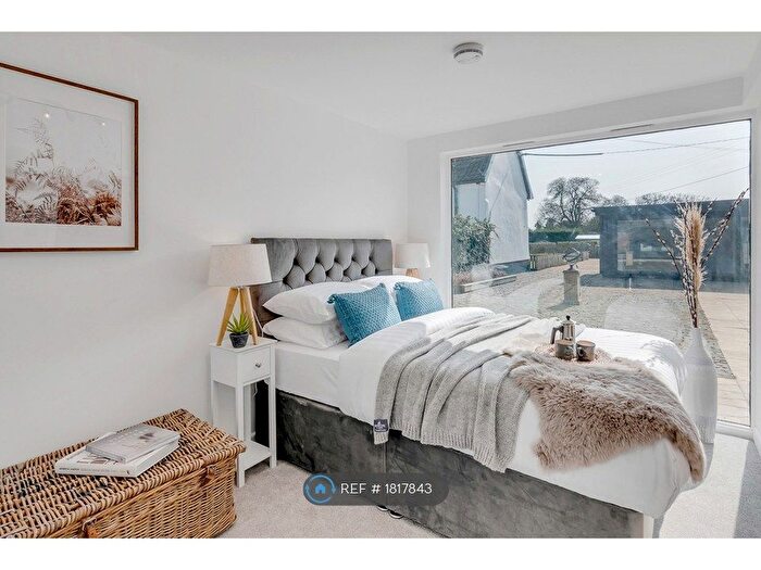 3 Bedroom Bungalow To Rent In Watton Road, Larling, Norwich, NR16