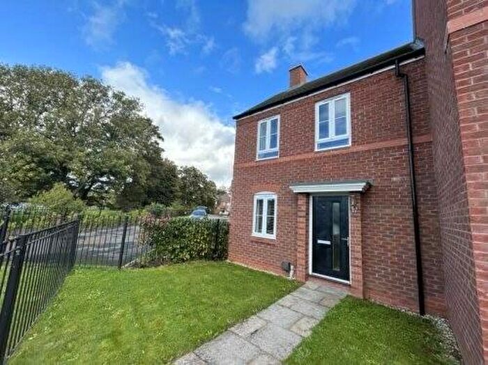 2 Bedroom End Of Terrace House To Rent In Swadlincote, DE11