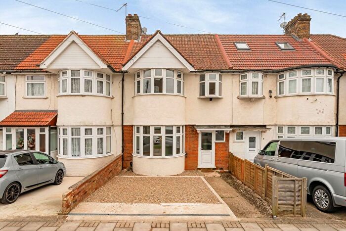 3 Bedroom Property To Rent In Charlton Road, Harrow, HA3