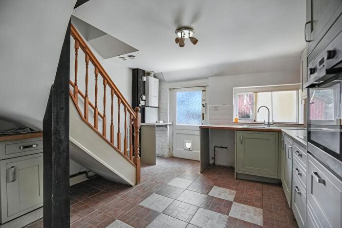2 Bedroom Terraced House For Sale In Benover Road, Yalding, ME18