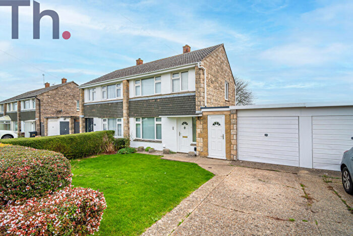 3 Bedroom Semi-Detached House For Sale In Carisbrooke, Newport, Isle Of Wight, PO30
